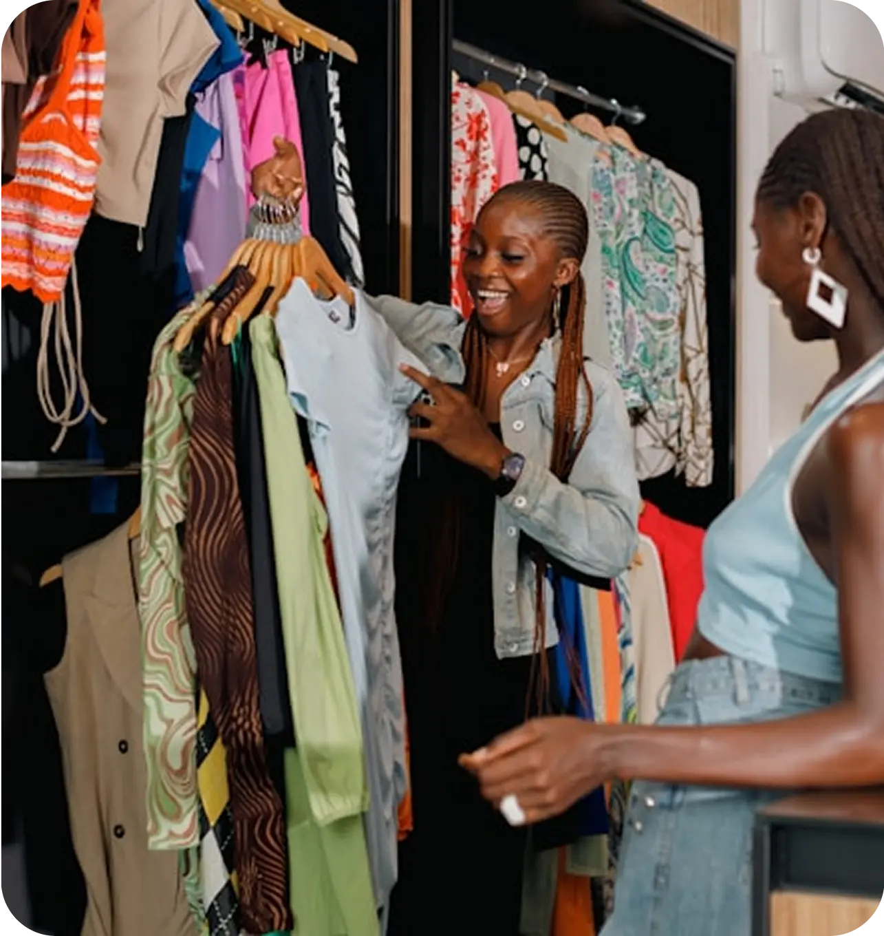 Creative Retail Weekend - Women shopping in boutique